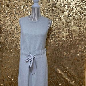 Sweater dress. To knees.